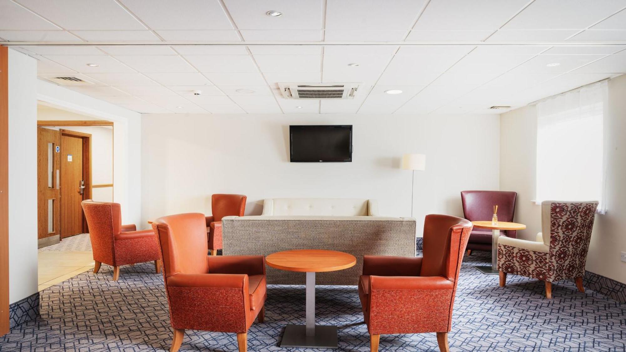 Holiday Inn Express Shrewsbury By Ihg Exterior photo