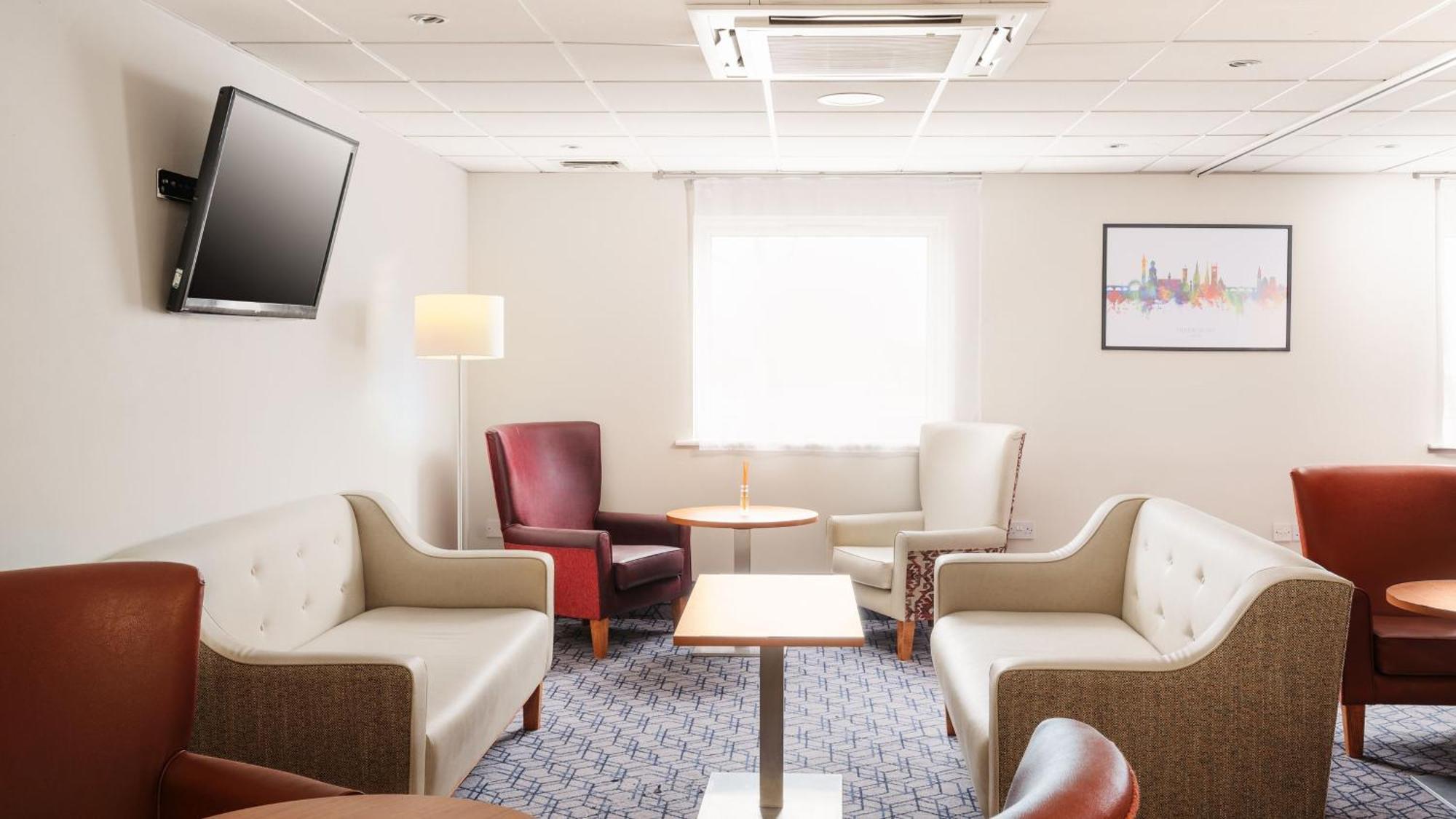 Holiday Inn Express Shrewsbury By Ihg Exterior photo
