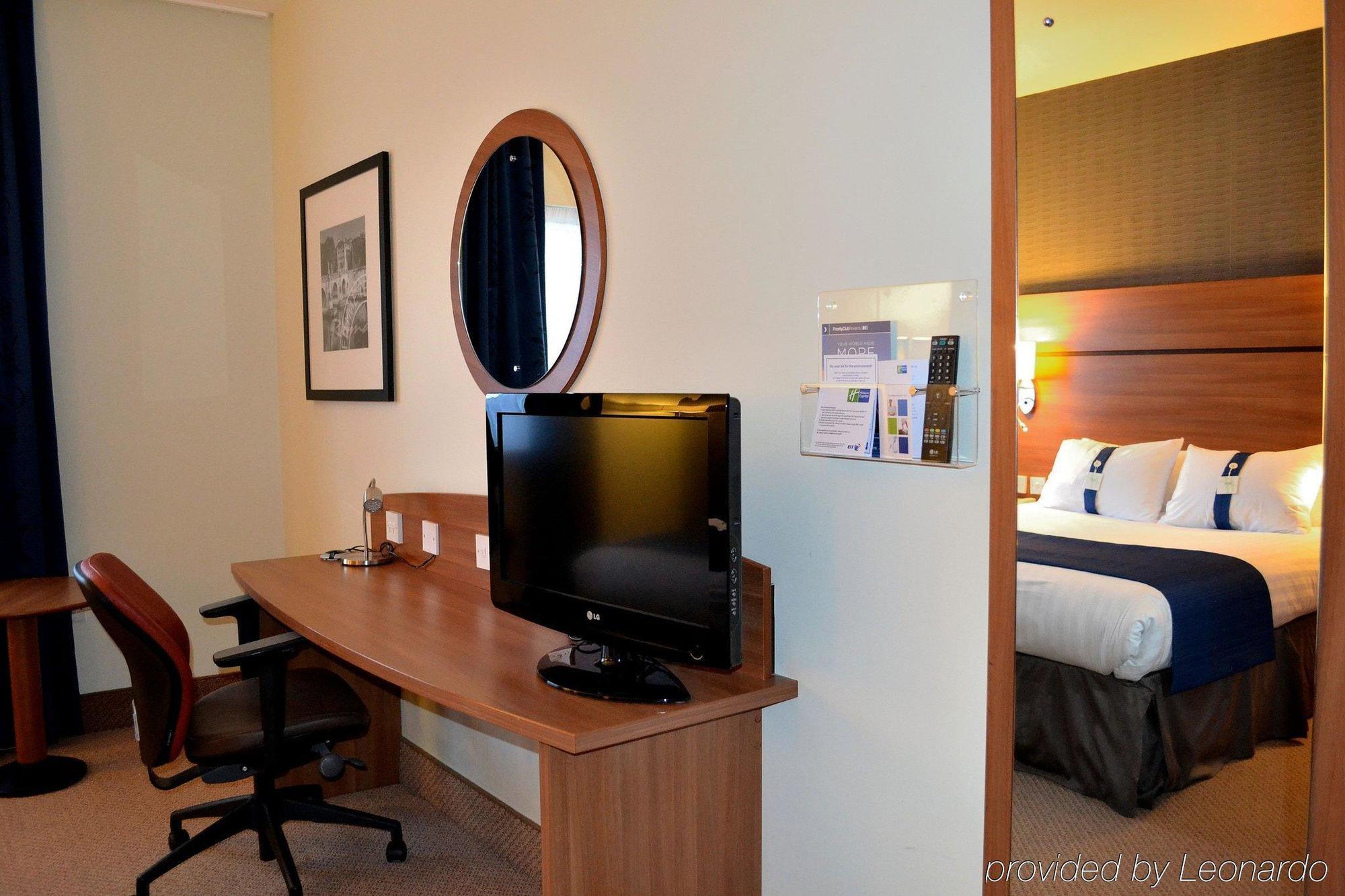 Holiday Inn Express Shrewsbury By Ihg Room photo